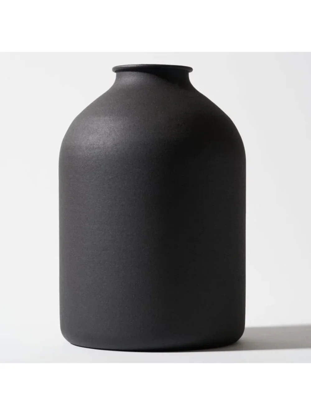 8.6in Tall Matte Black Flowers Vase For Dining Coffee Table Living Room Decor